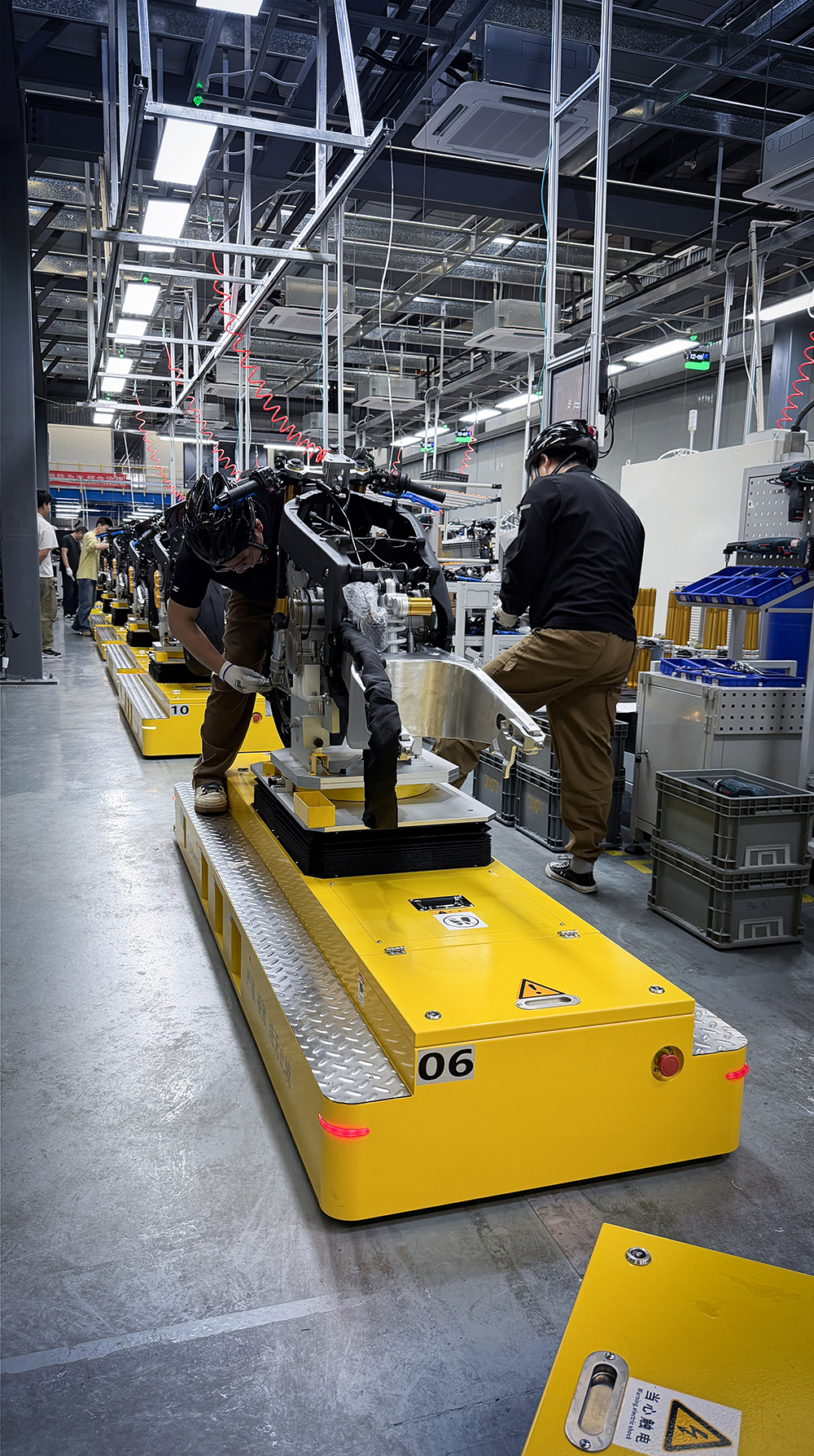 AGV robot 2.jpg